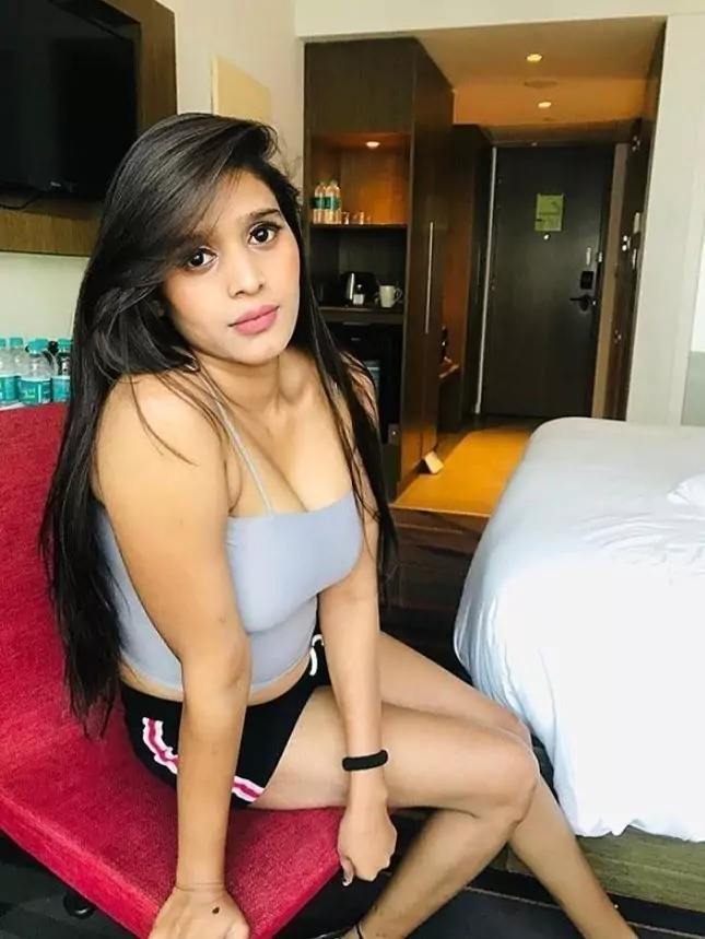 कॉल गर्ल्स सर्विस  वडक्करा